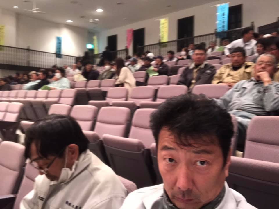 お話を聞く現場軍曹